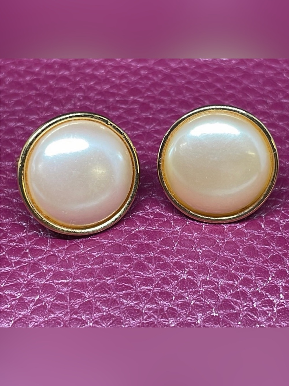 Vintage Monet Faux Pearl Iridescent Gold Tone clip on Earrings